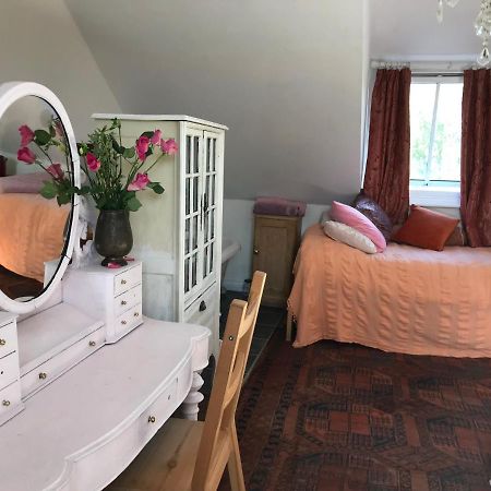 Magnolia Tree House Apartment กลาสตันเบอรี ภายนอก รูปภาพ